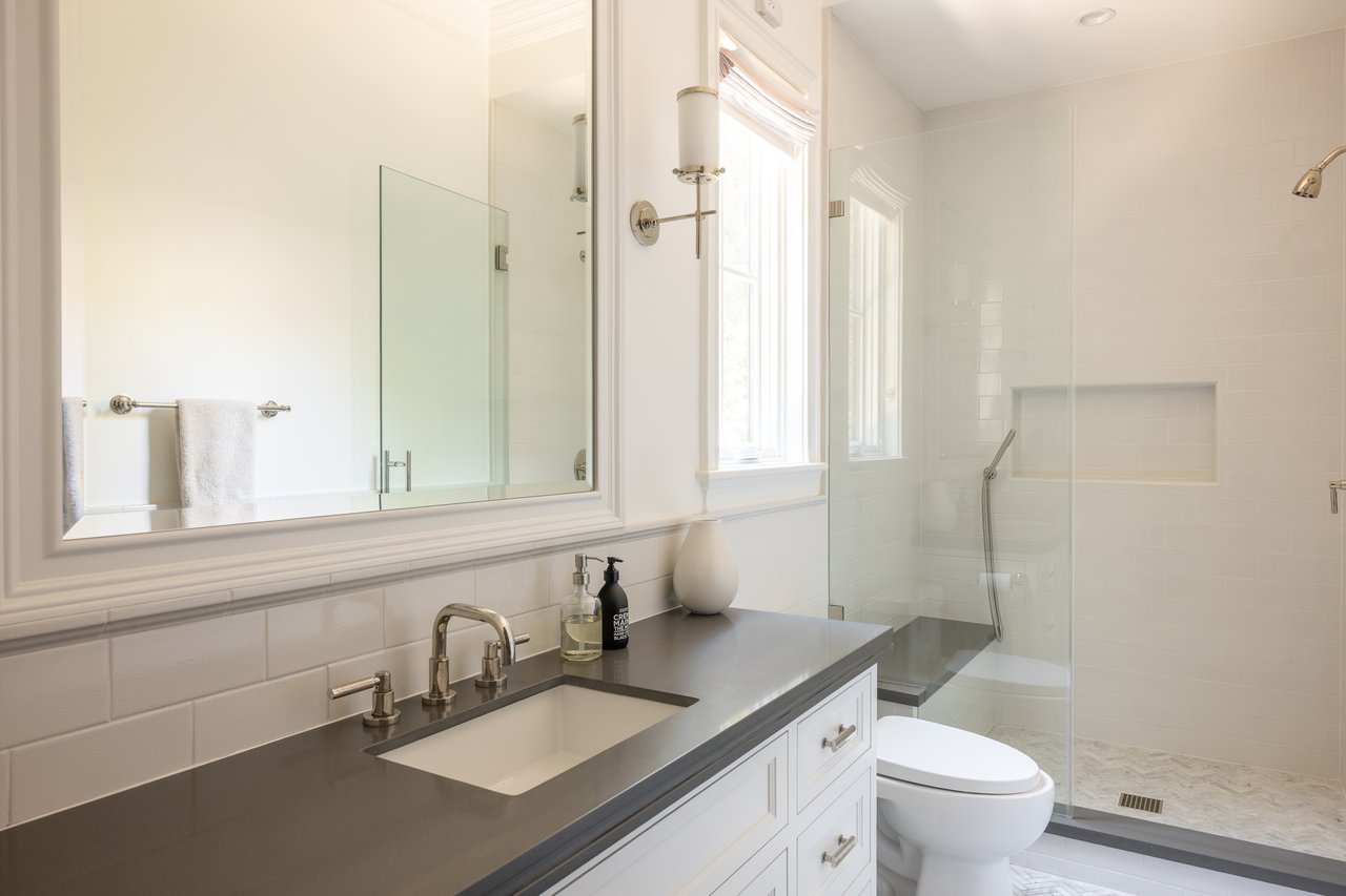 10439 Valley Spring Ln, Toluca Lake