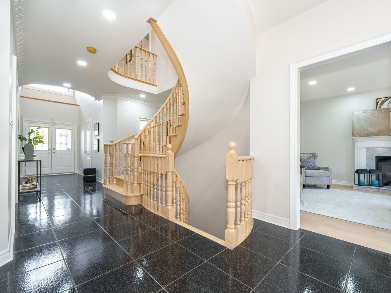 77 Kevi Crescent