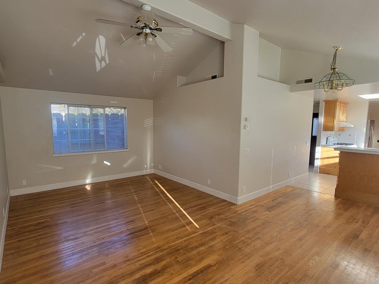 1305 Funston Ave