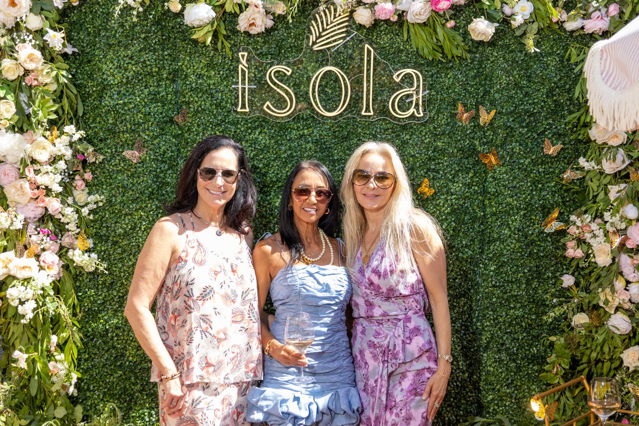 Fleurs, Friends & Fashion in Bloom 