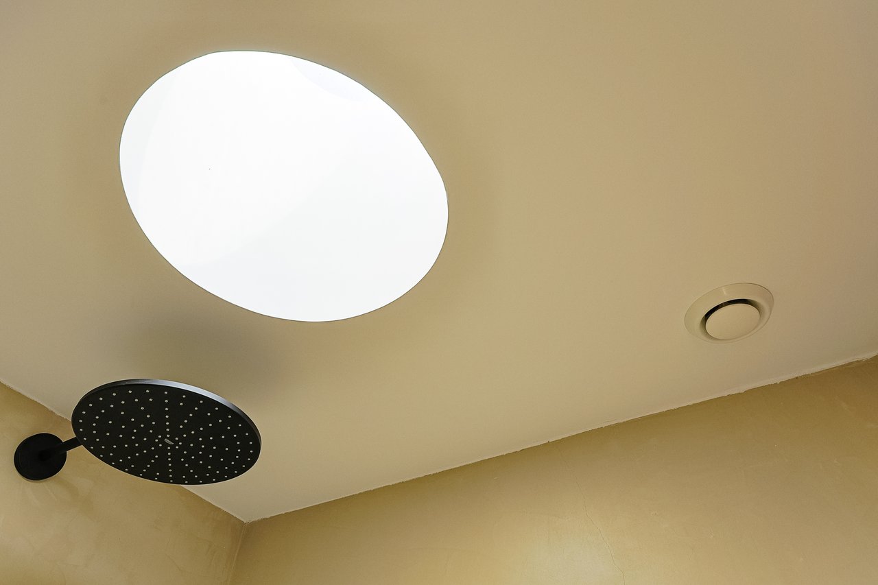 “The Green Villa” – Elegant Luxury Villa with Pool in Carnaxide, Oeiras