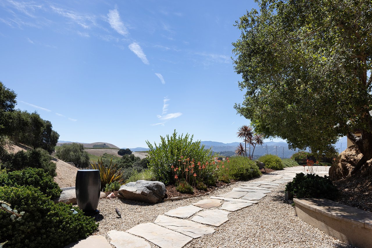 Private Hilltop Sanctuary