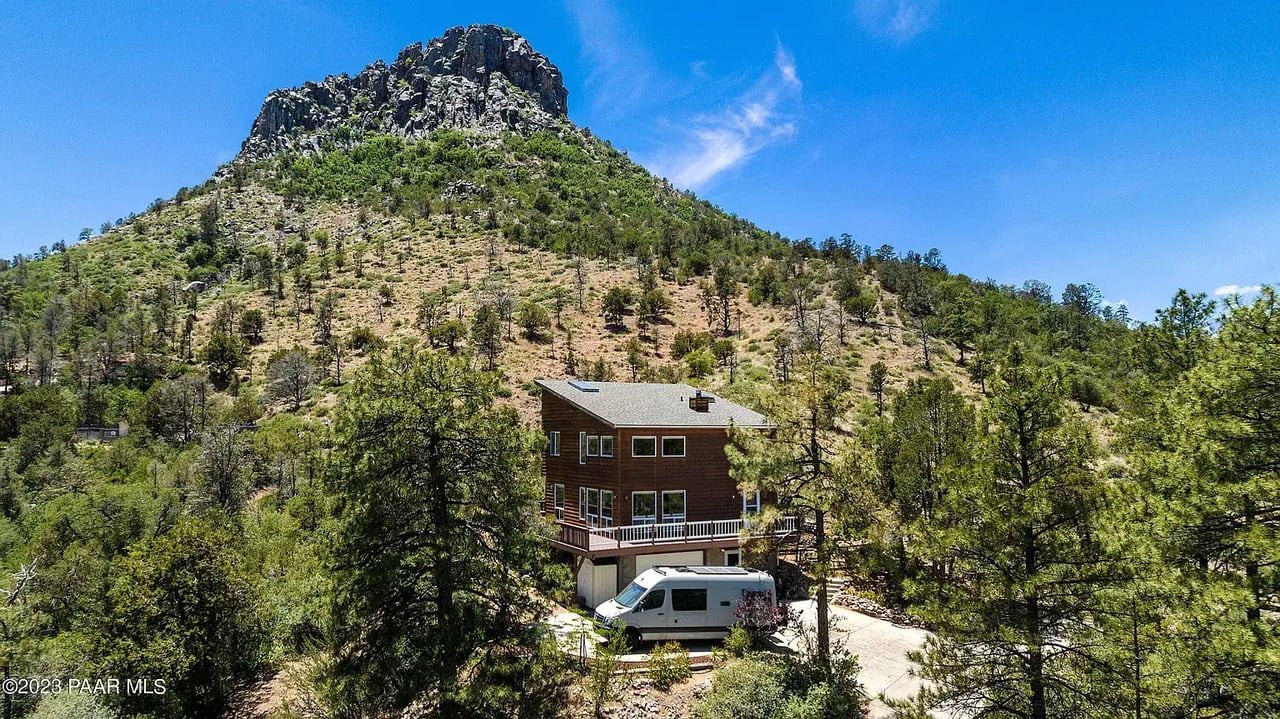 2285 Thumb Butte Road