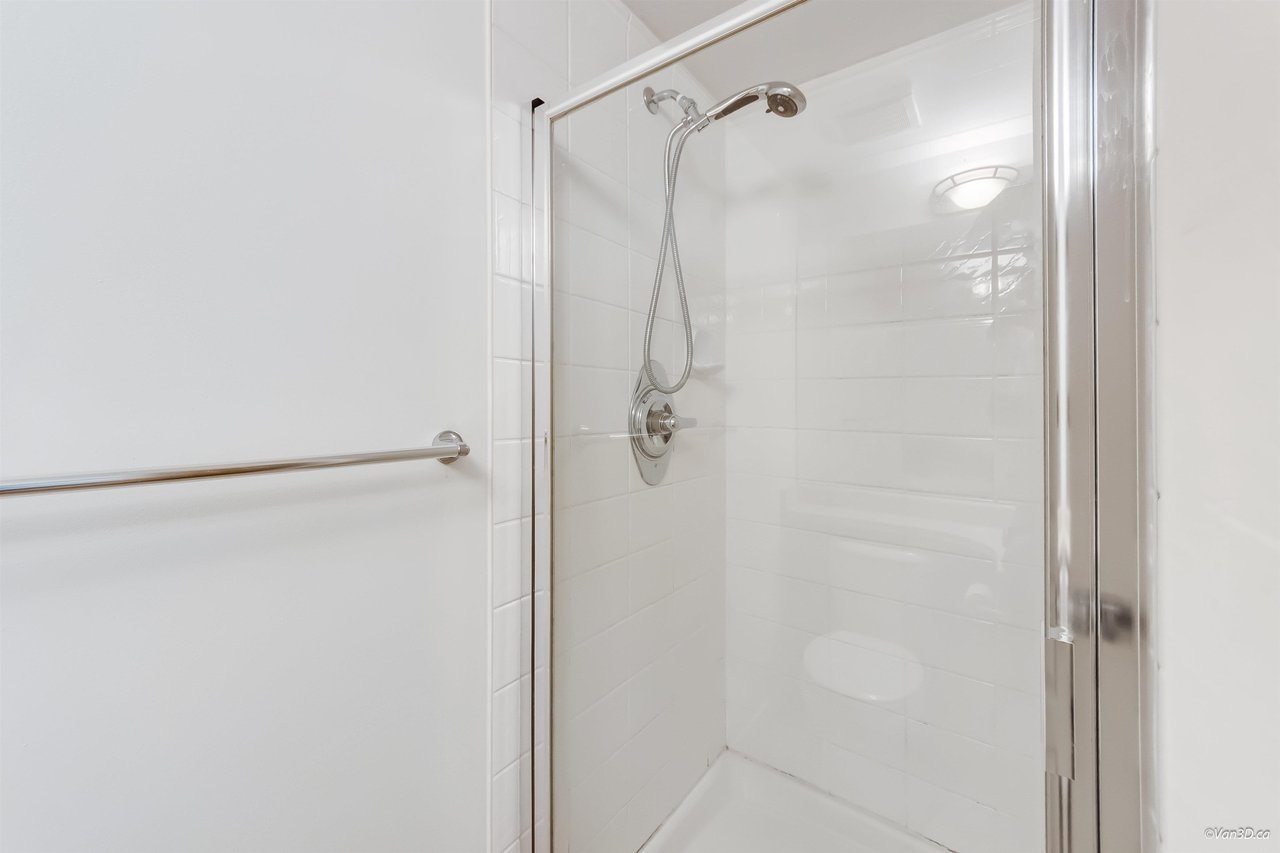 303-3727 W 10th Avenue, Vancouver