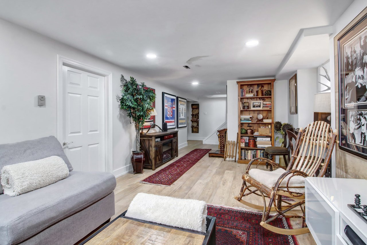 263 Westdale Rd