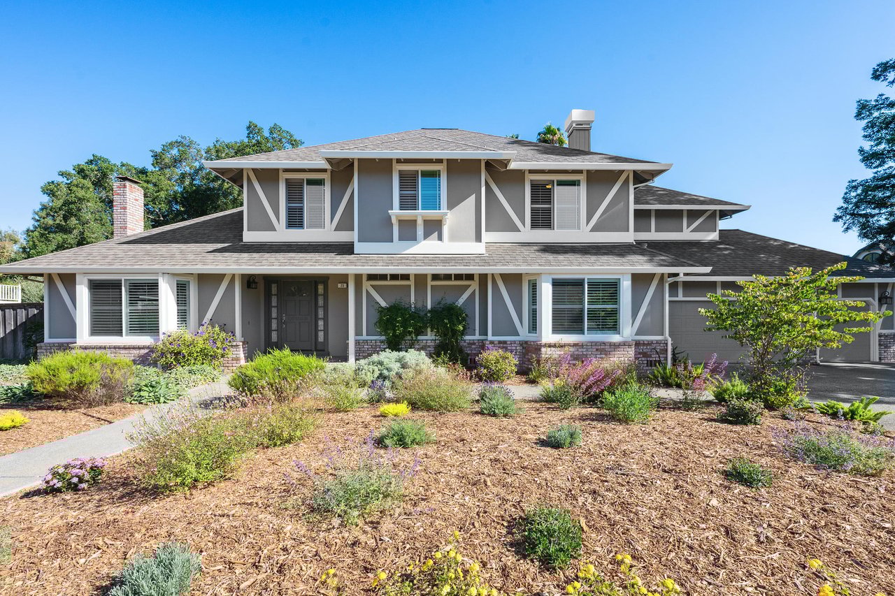 23 Trumbull Court