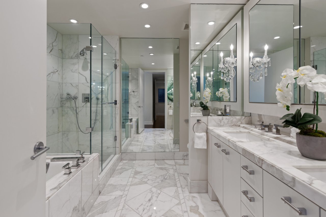 St Regis Residence 32C