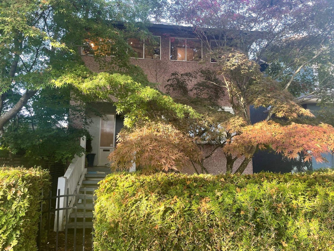 321 E 20th Ave