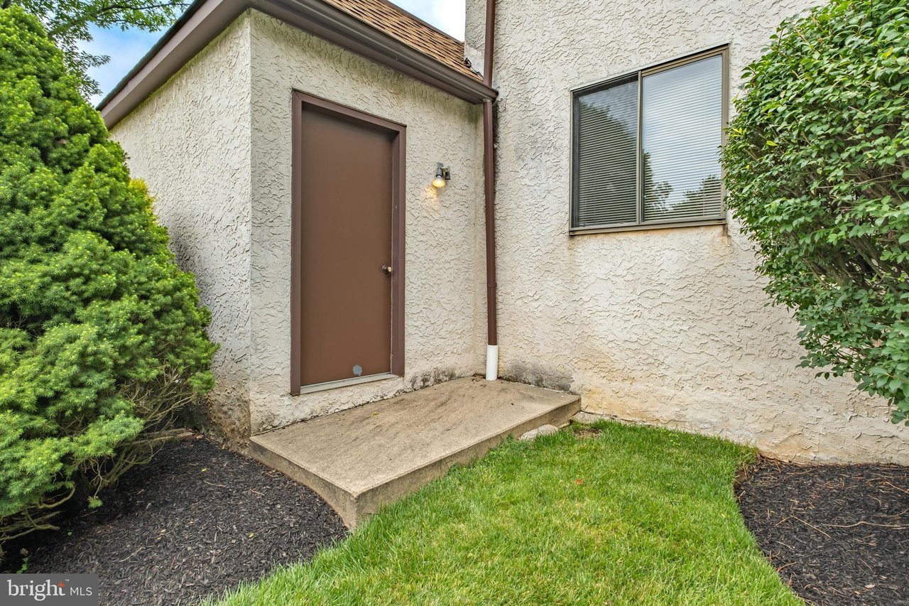 31 Lynne Cir