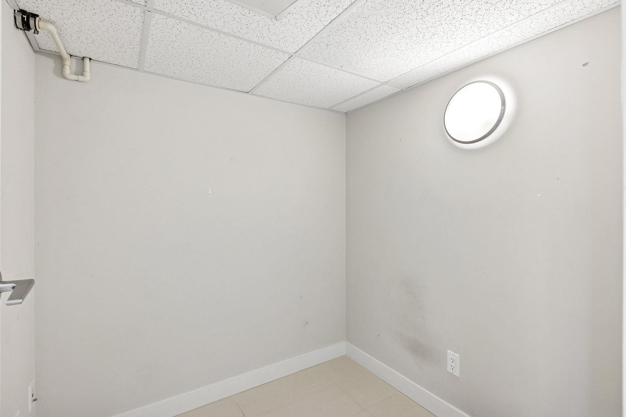 416-1635 W 3rd Ave