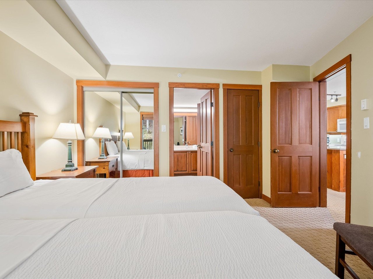 210 G3-4653 Blackcomb Wy