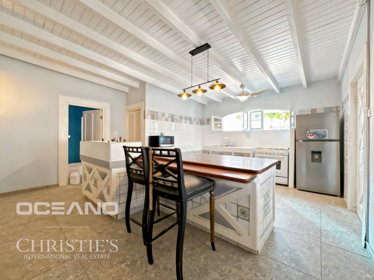 Investment Opportunity – 3-Bedroom Villa with Studio and Independent Unit