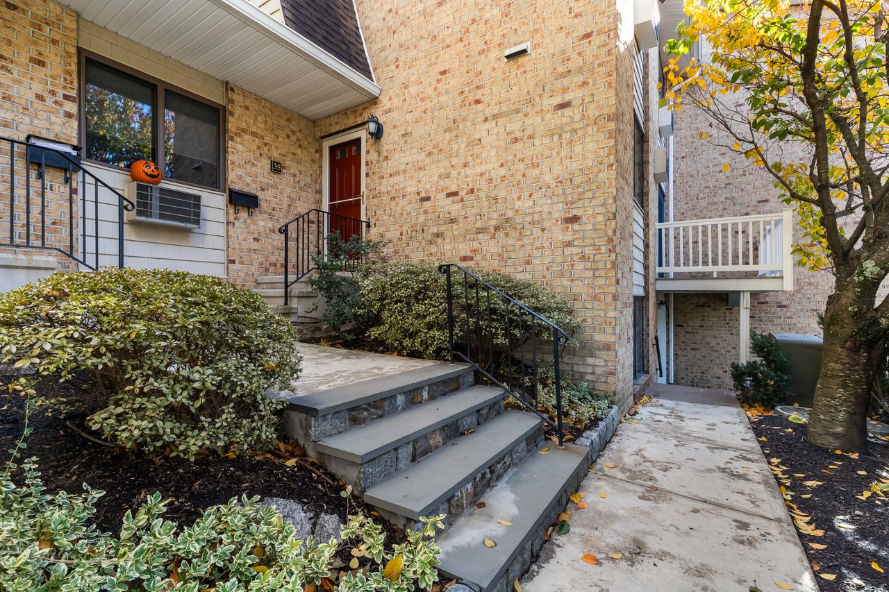 180 Glenbrook Road , Unit# APT 35 , Stamford, CT 06902 