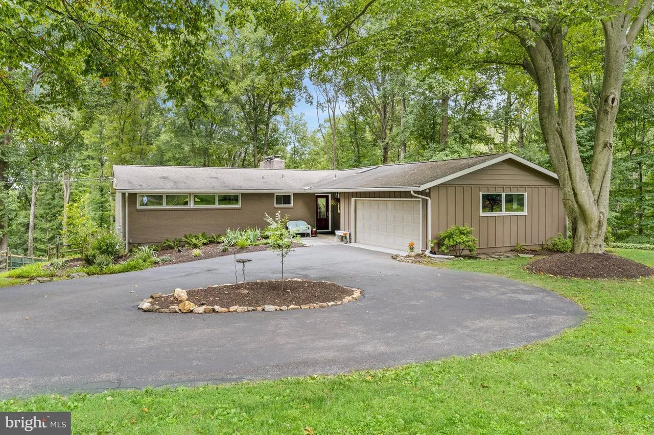 210 N Spring Valley Rd