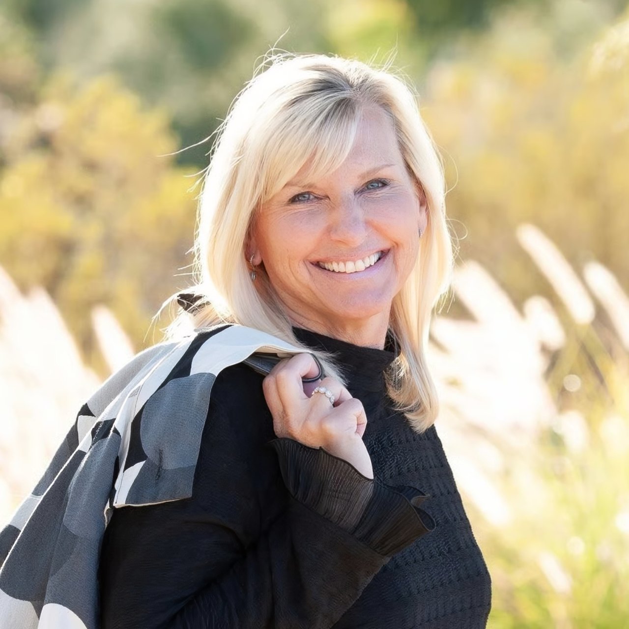 Cheryl Fernandez Prescott, AZ Real Estate Agent HEadshot