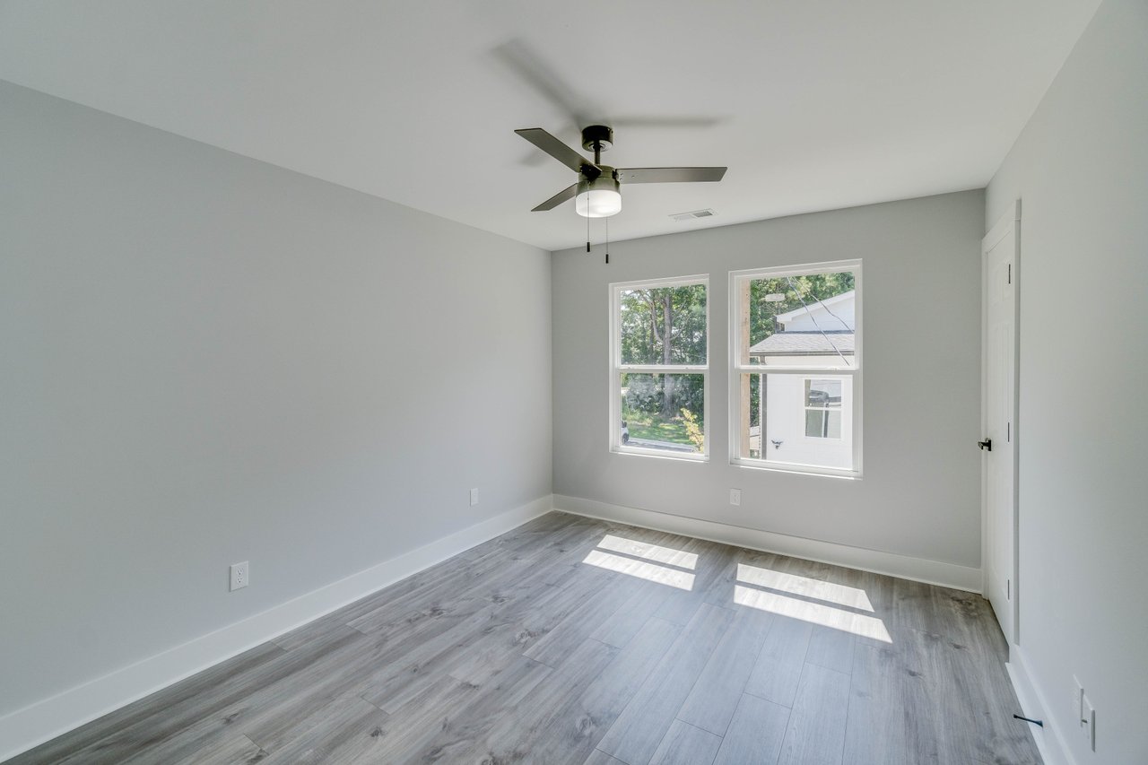 2381 – 2397 Highpoint Rd