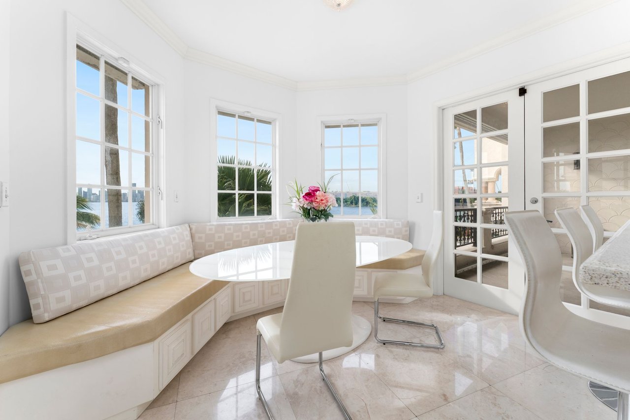 5233 Fisher Island Dr, Unit 5233