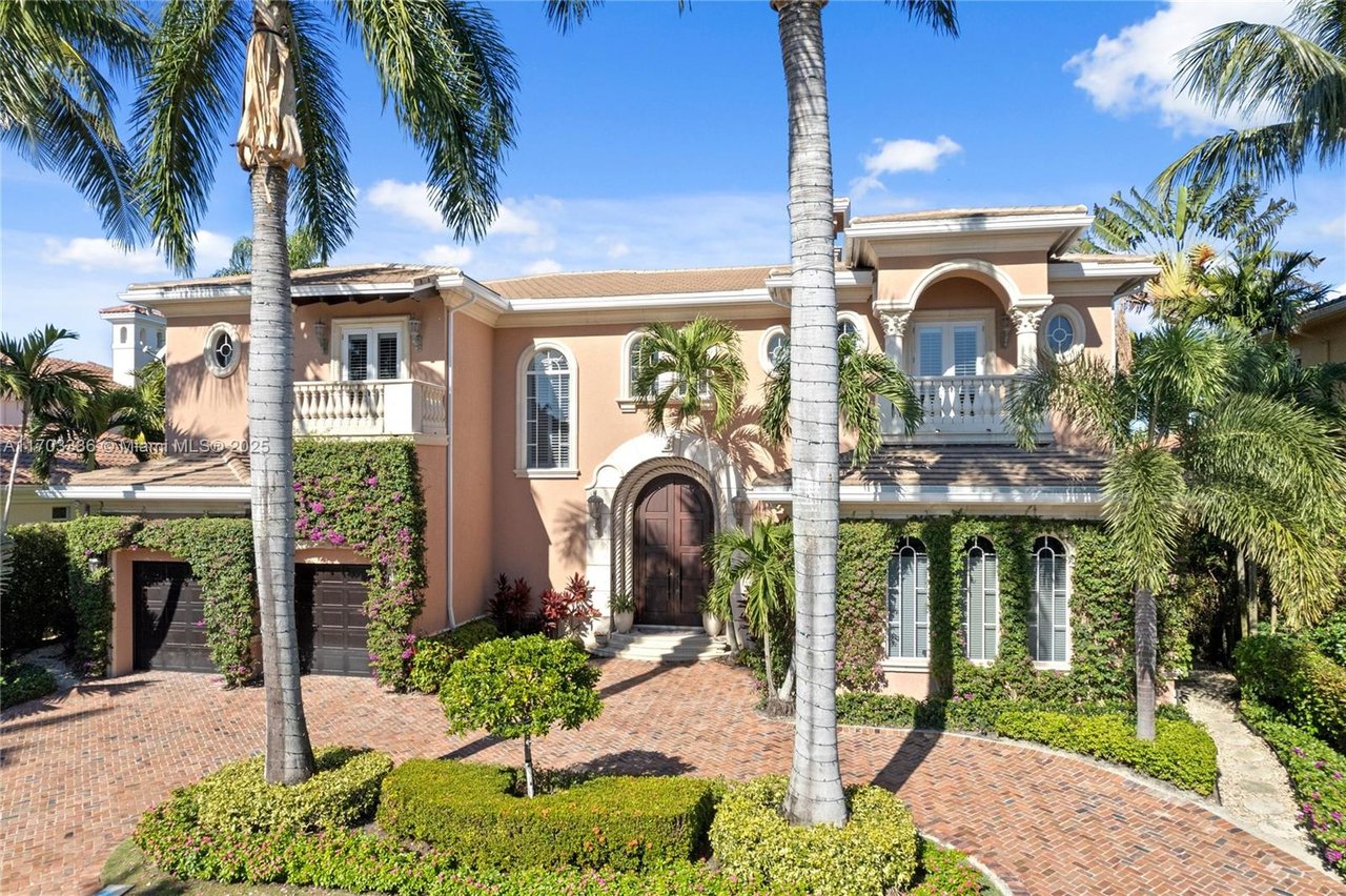 833 Harbour Isle Place North Palm Beach