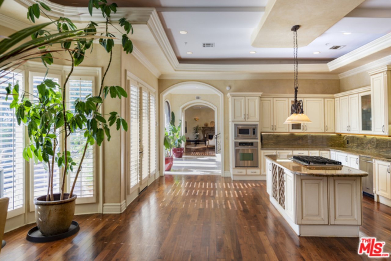 2636 La Cuesta Dr