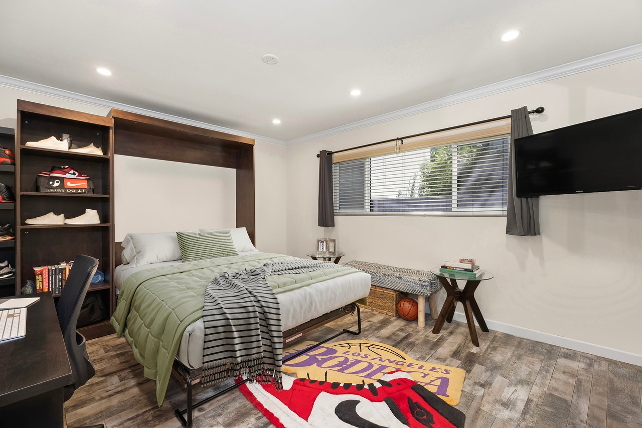 1734 N. Fuller Avenue, No. 209