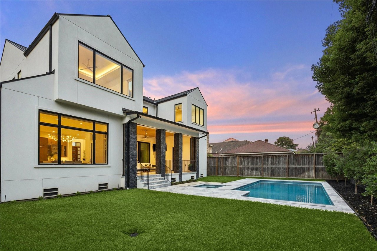 4529 Merrie Lane