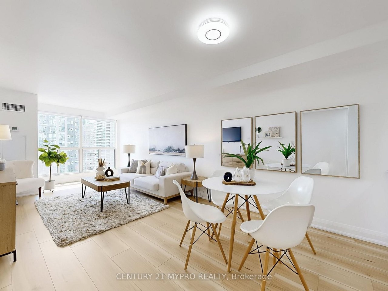 HOLLYWOOD PLAZA PENTHOUSE