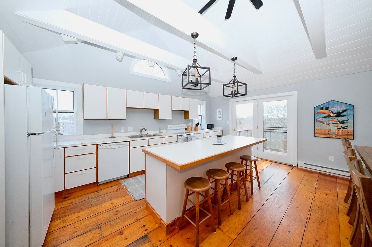 29 Long Pond Dr
