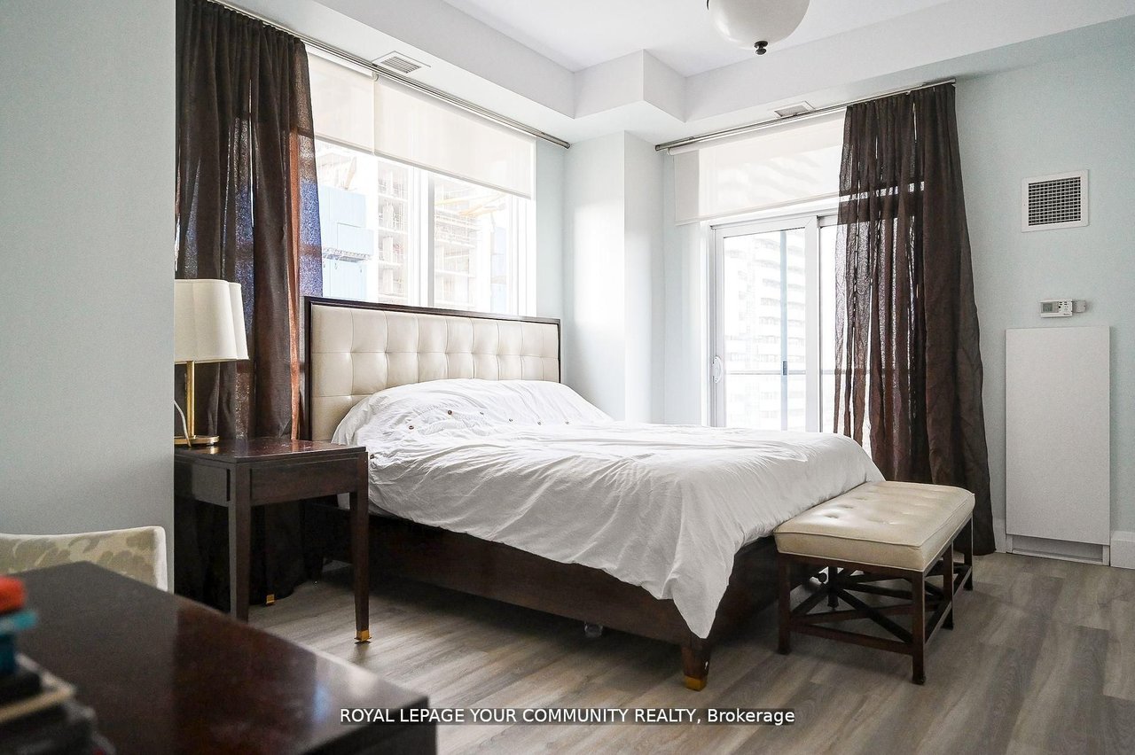 PREMIUM YORKVILLE LIVING