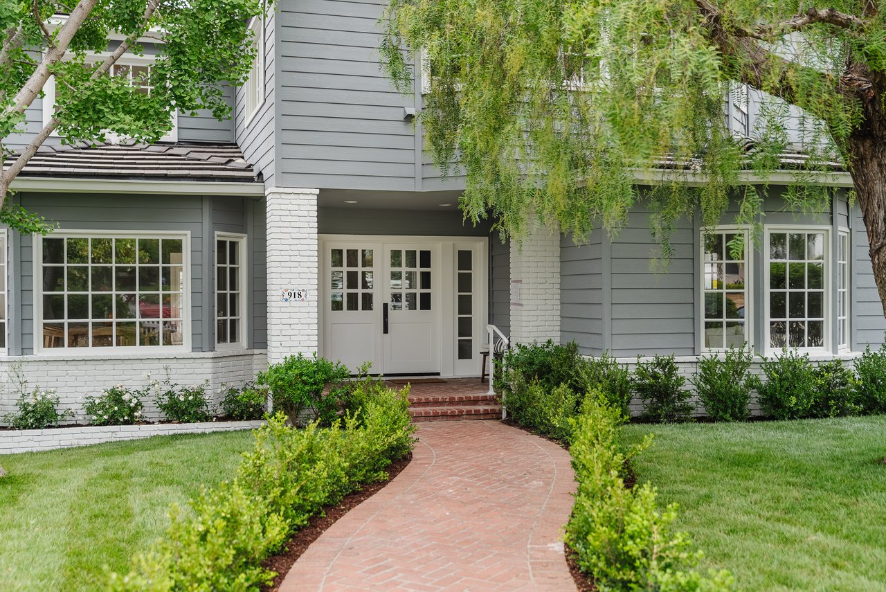 918 Stanford St