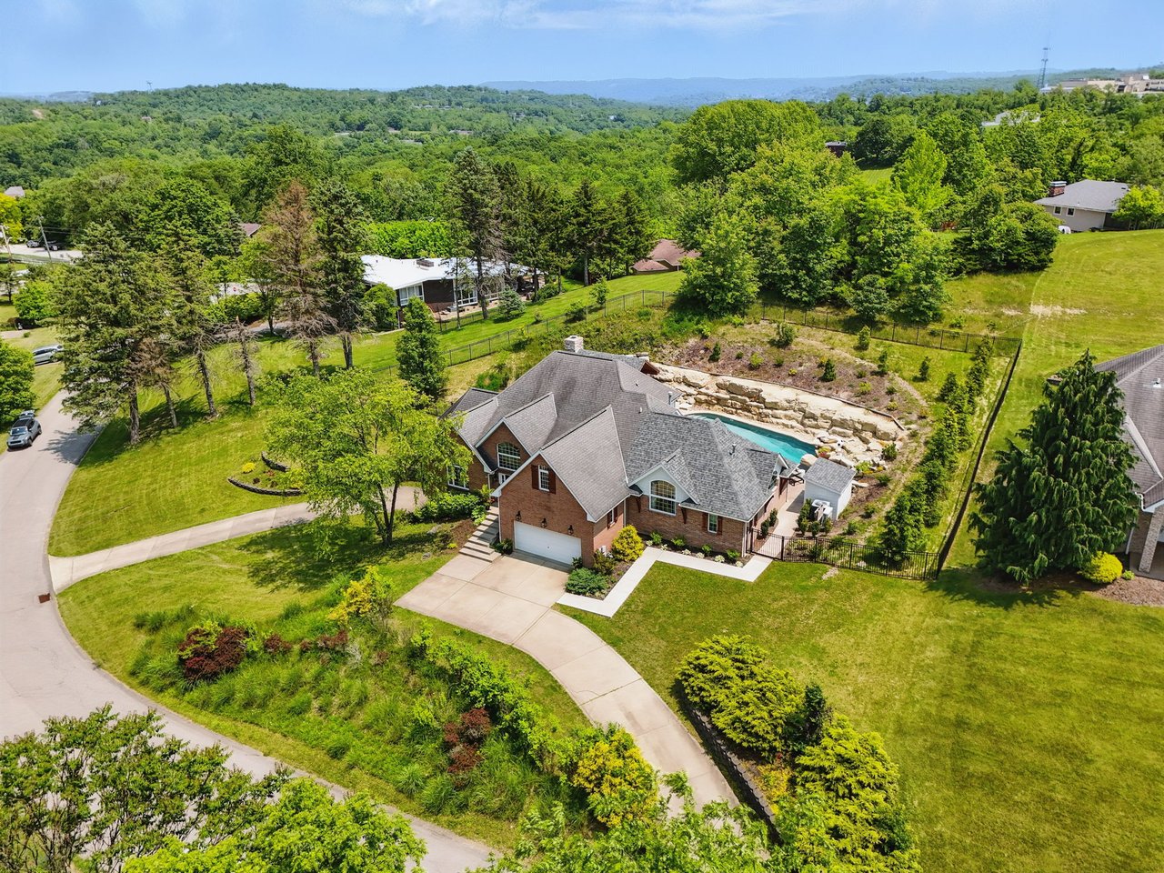 707 Kathleen Dr