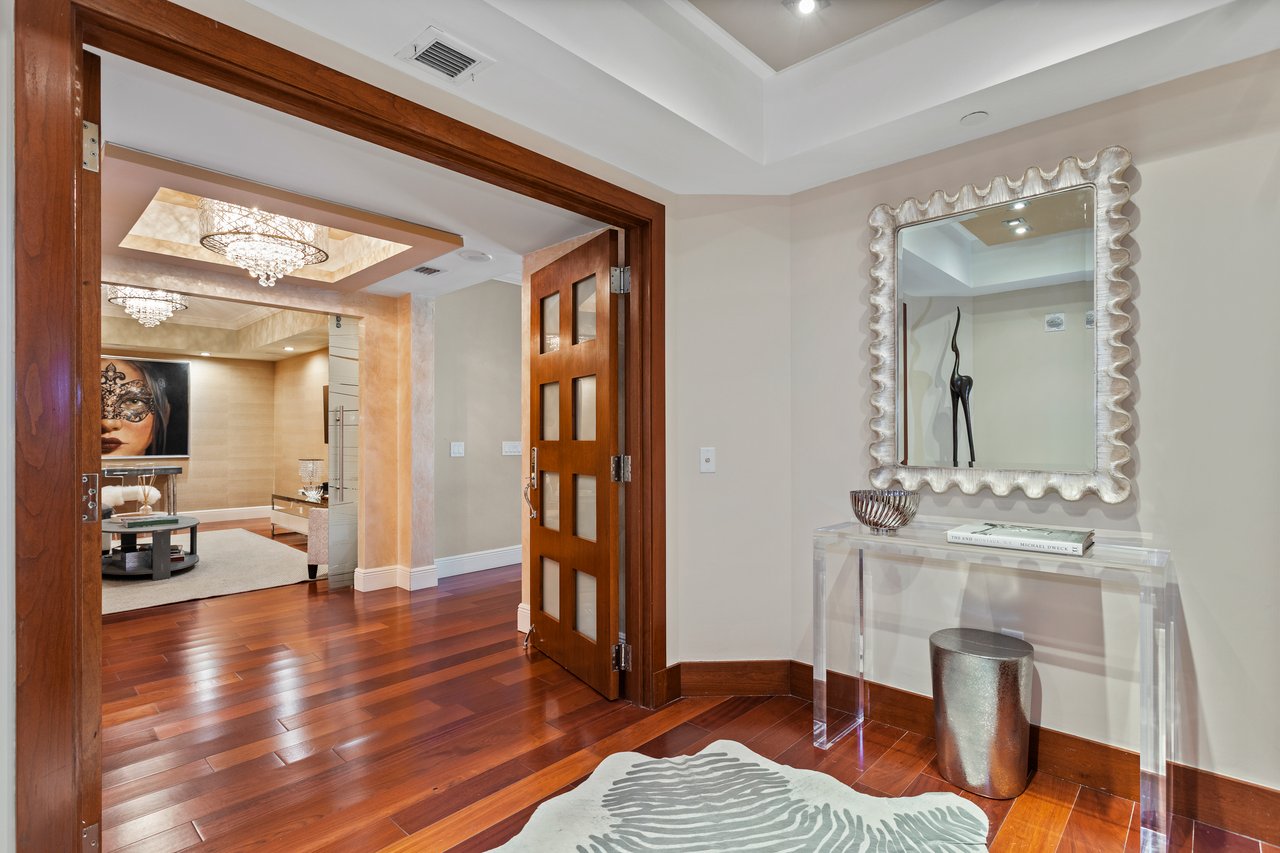 6000 Island Blvd # 2507