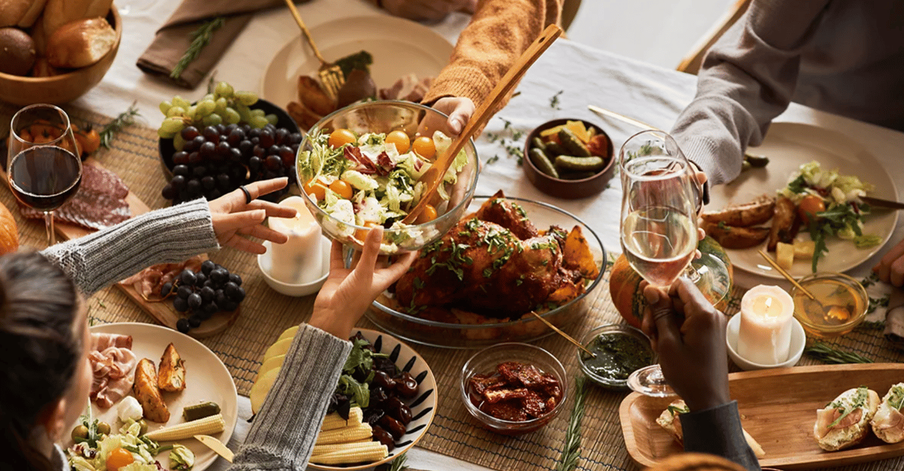 How to Host a Memorable Friendsgiving