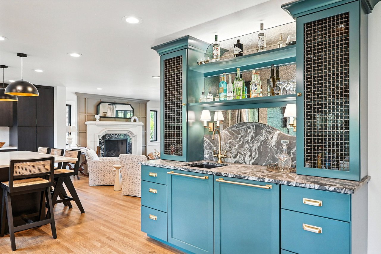 86 Standish Blvd