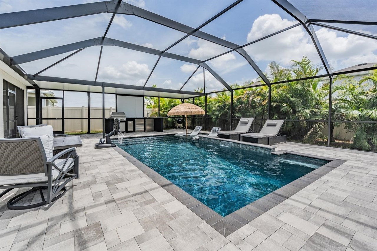 Luxury Meets Leisure in This Tropical Poolside Escape
