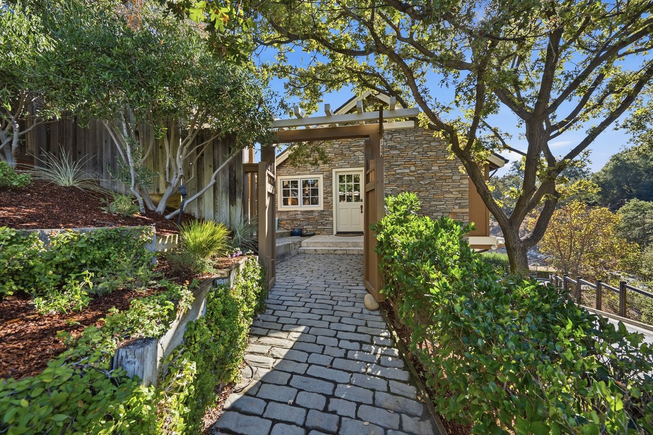 12950 Brendel Drive