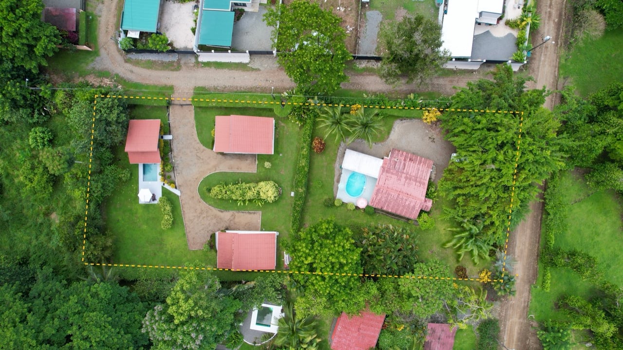 Home, 2 Rental Cabinas & Expansion Potential in Ojochal
