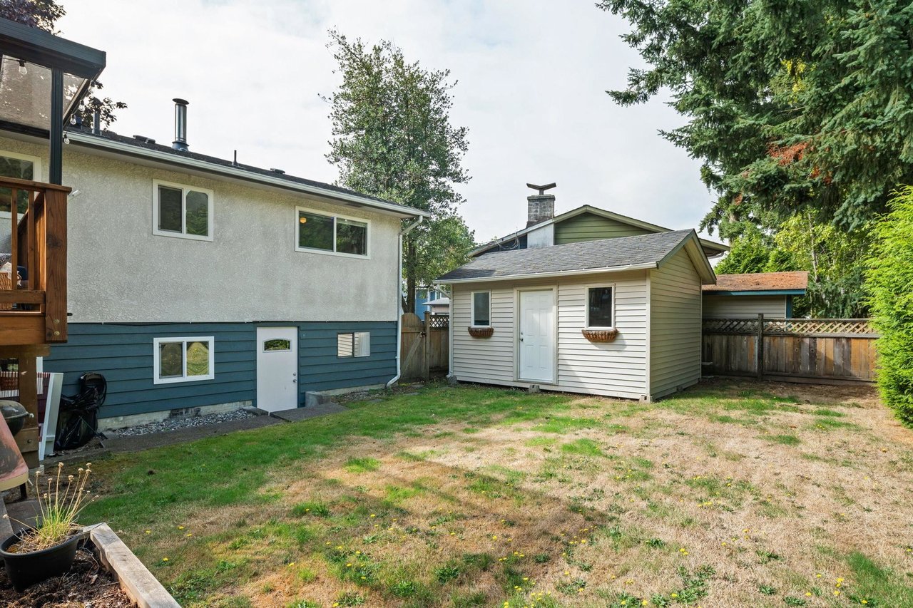 11293 78 Ave
