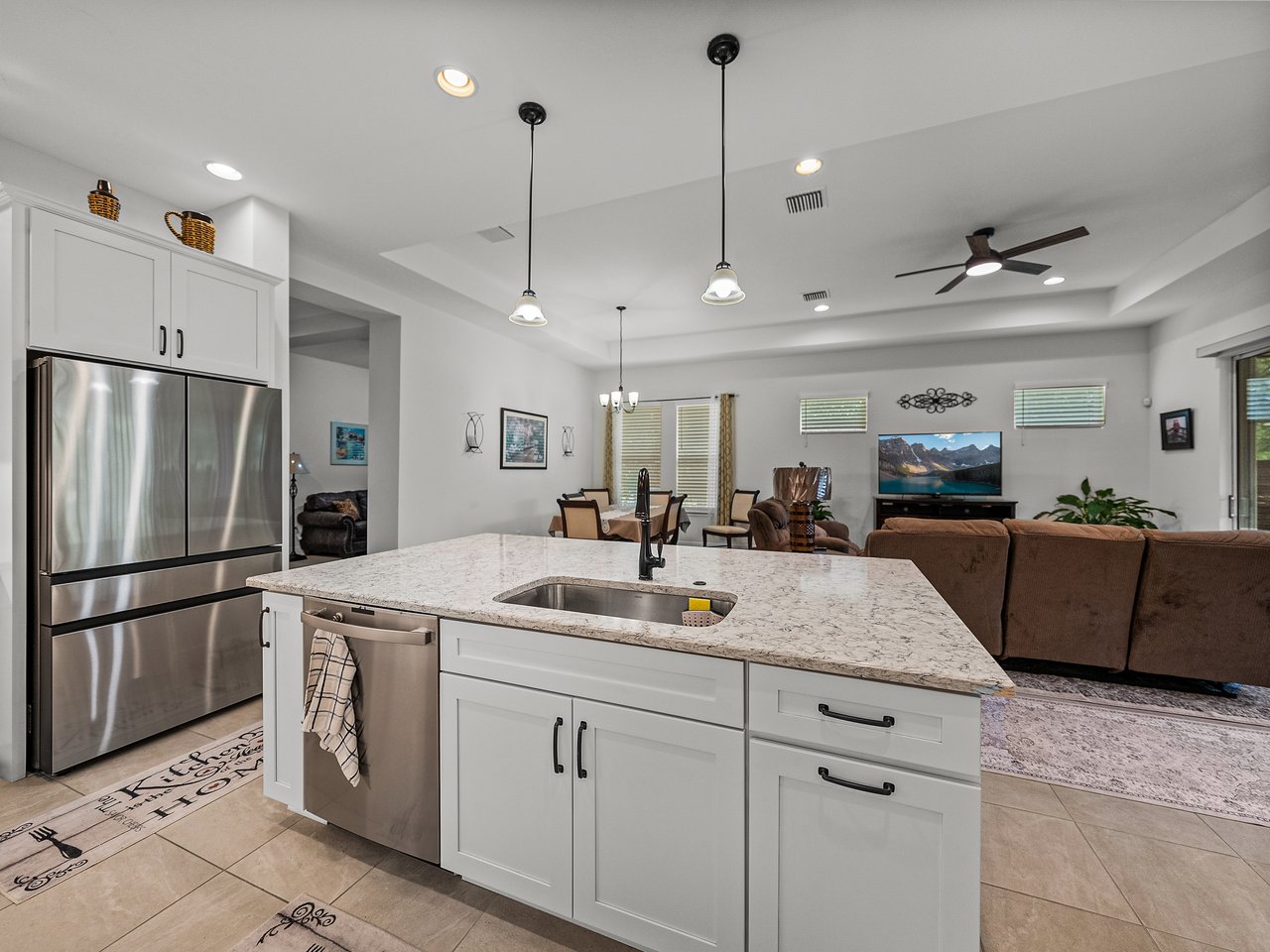 14198 THOROUGHBRED DR