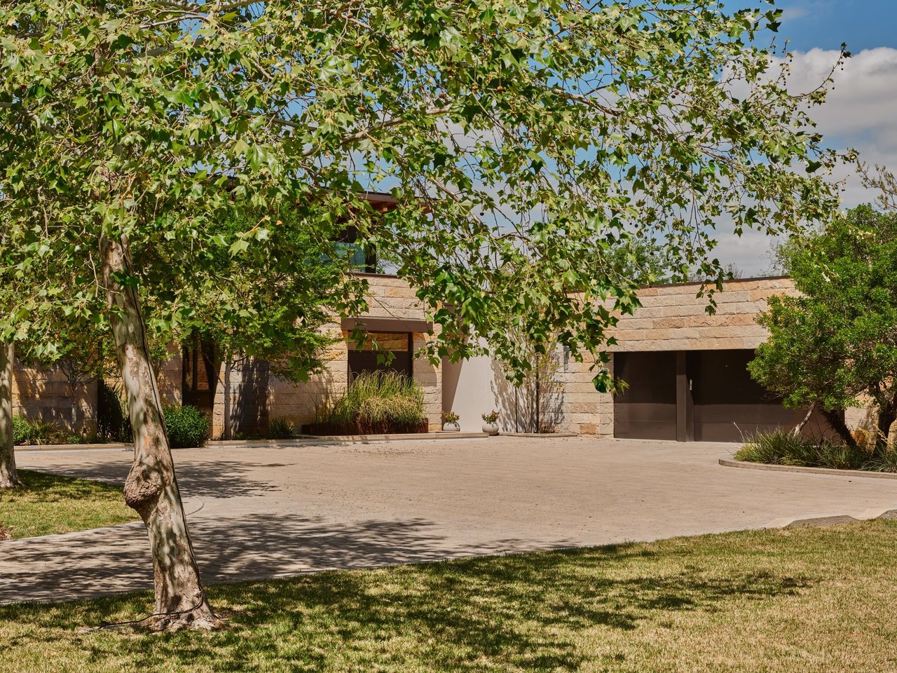 The Lake View Modern Garden Estate