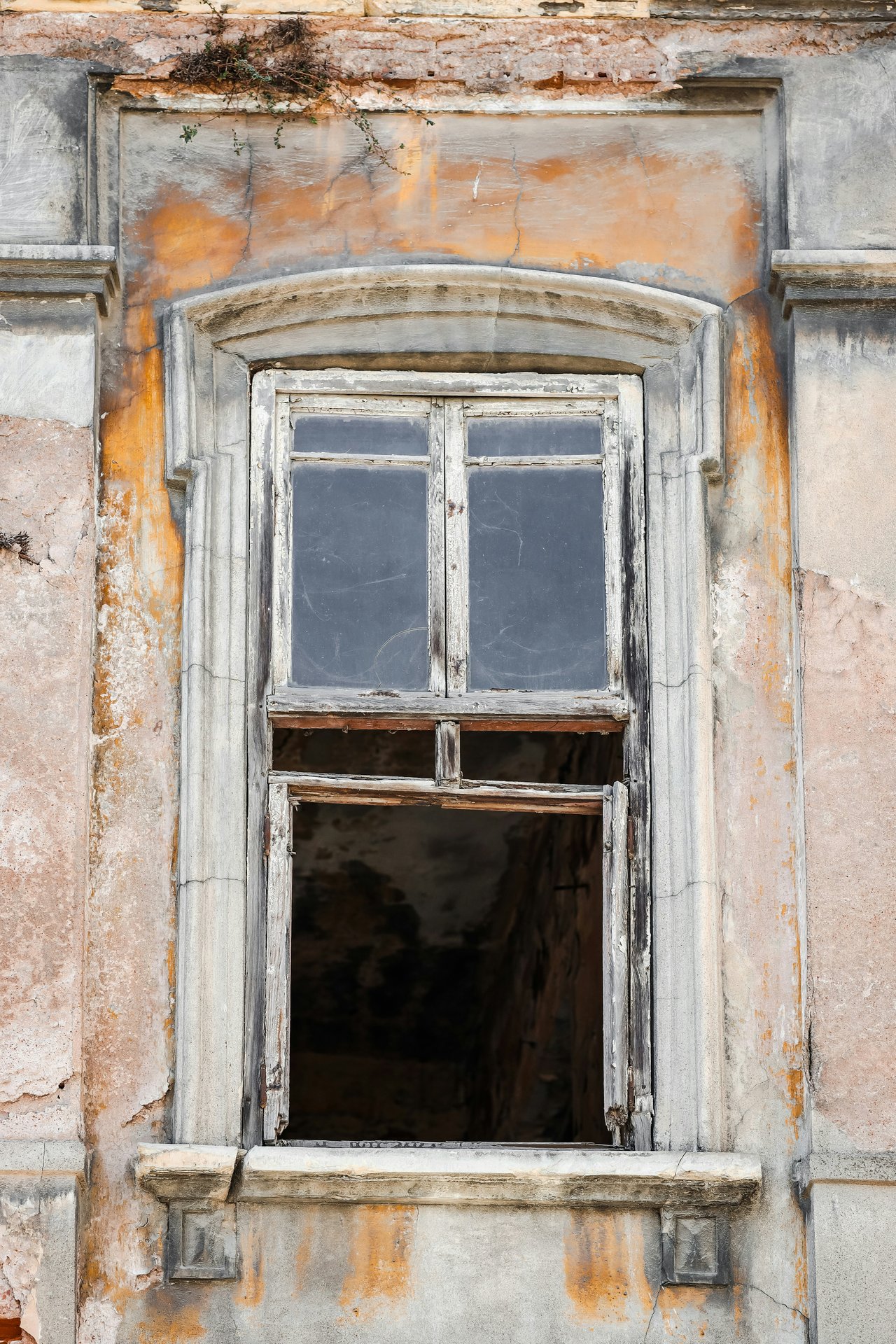 Why Westchester Homeowners Are Replacing Wood Trim With Synthetic Materials
