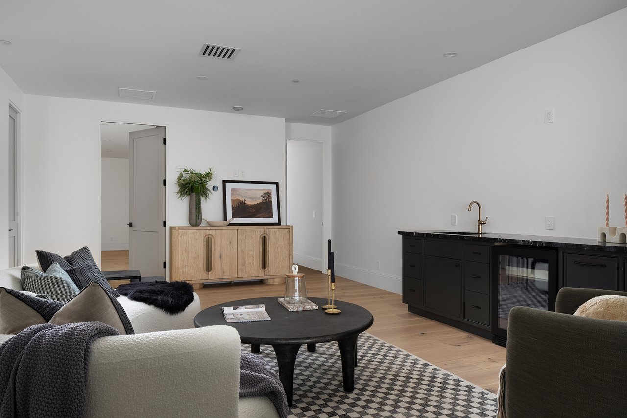 6312 E CALLE DEL PAISANO