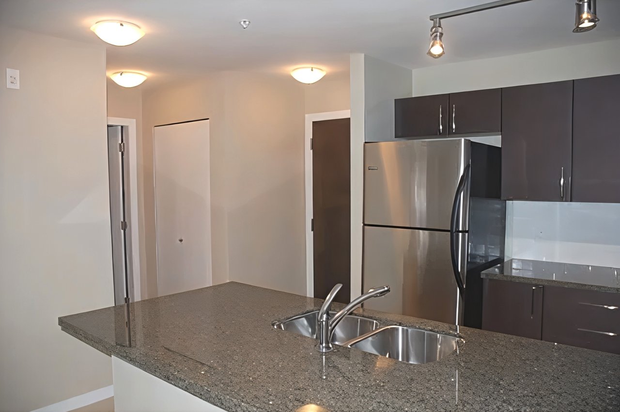 7337 Macpherson Ave, #D212