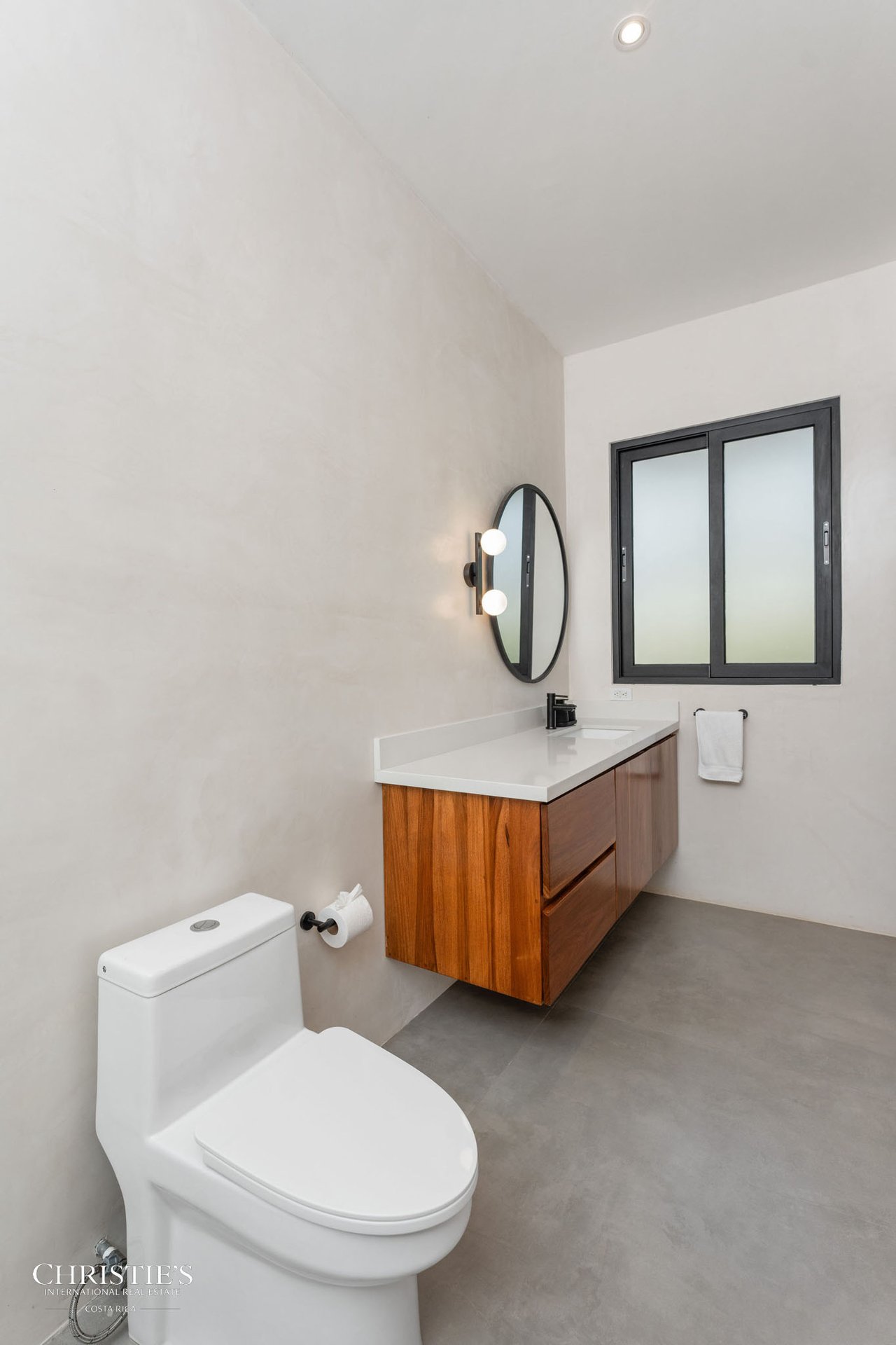 Casa Lola – Contemporary Beachside Oasis in Playa Grande