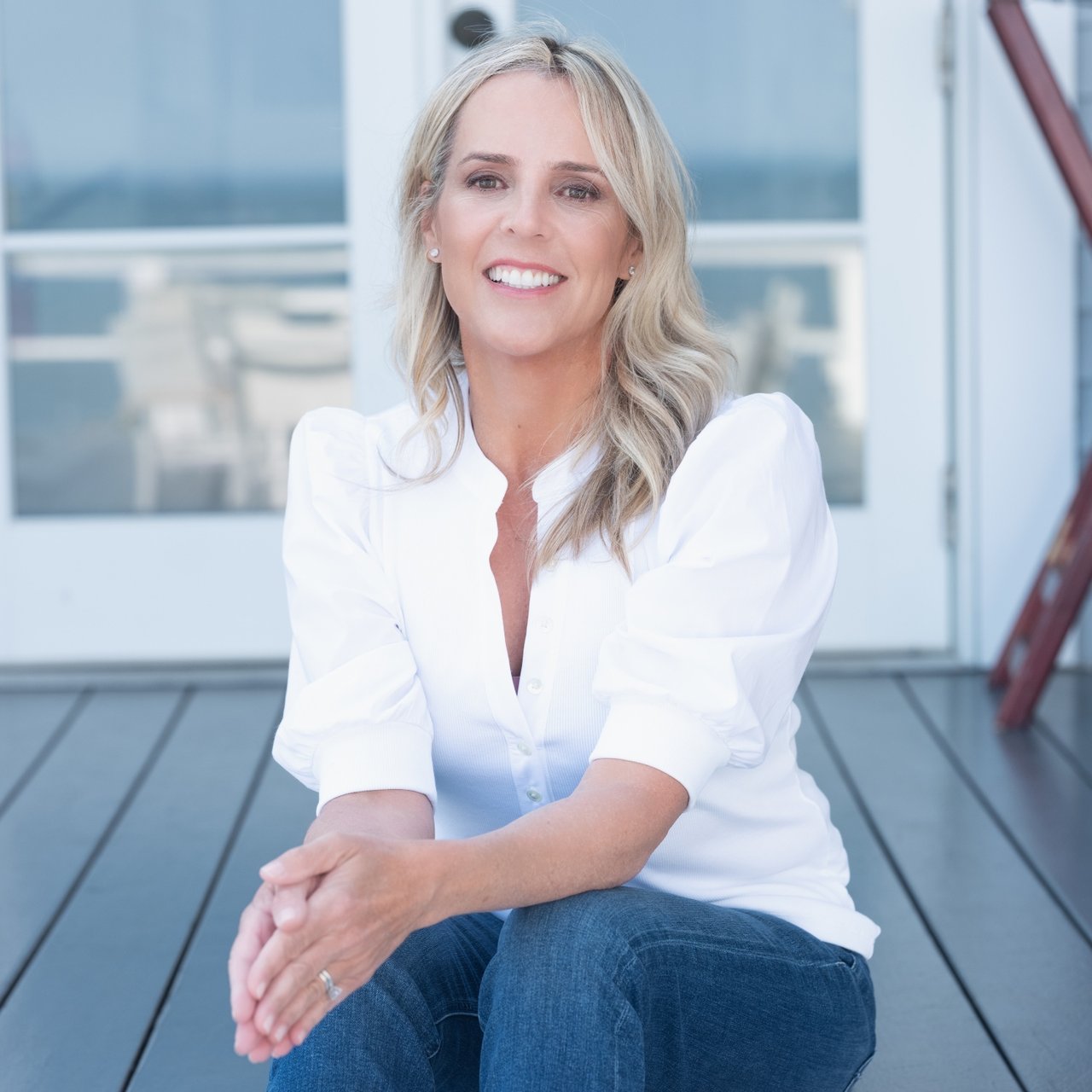 Mary Kmetz Rye, NY Real Estate Agent Headshot