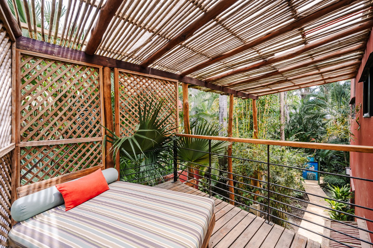 La Gaviota #2 | Stef Surf 2BR Villa Steps from Playa Potrero