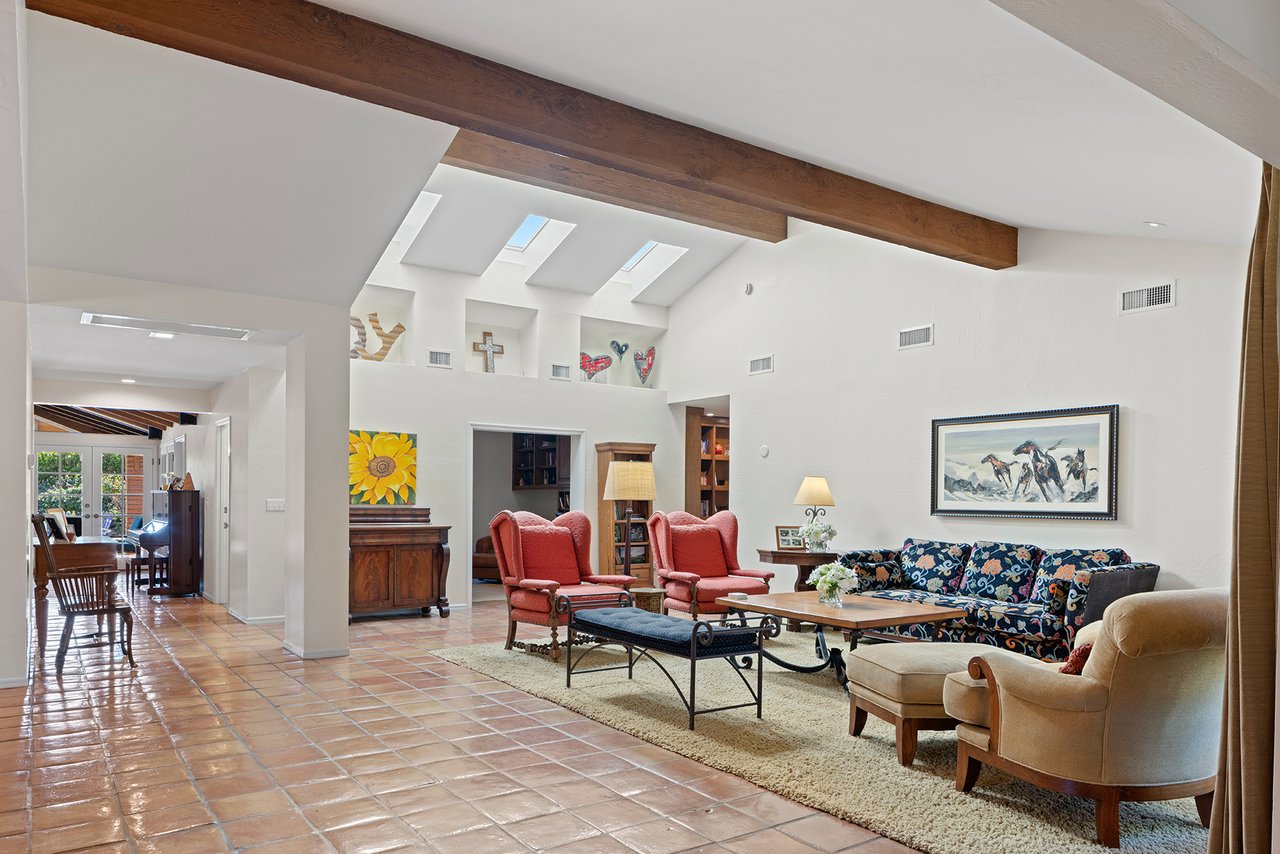 5401 E MARIPOSA Street