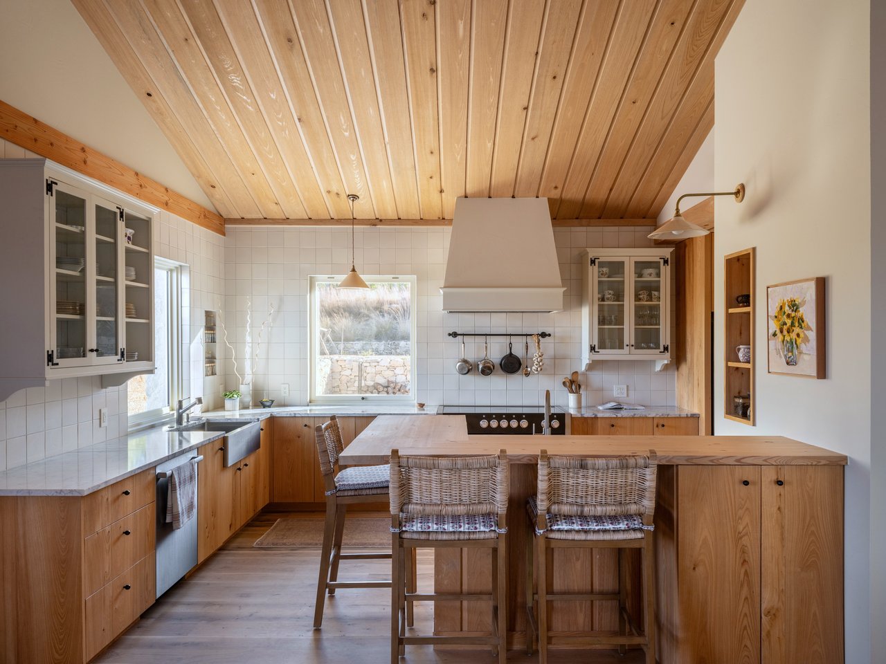 1934 N Walnut Springs Rd