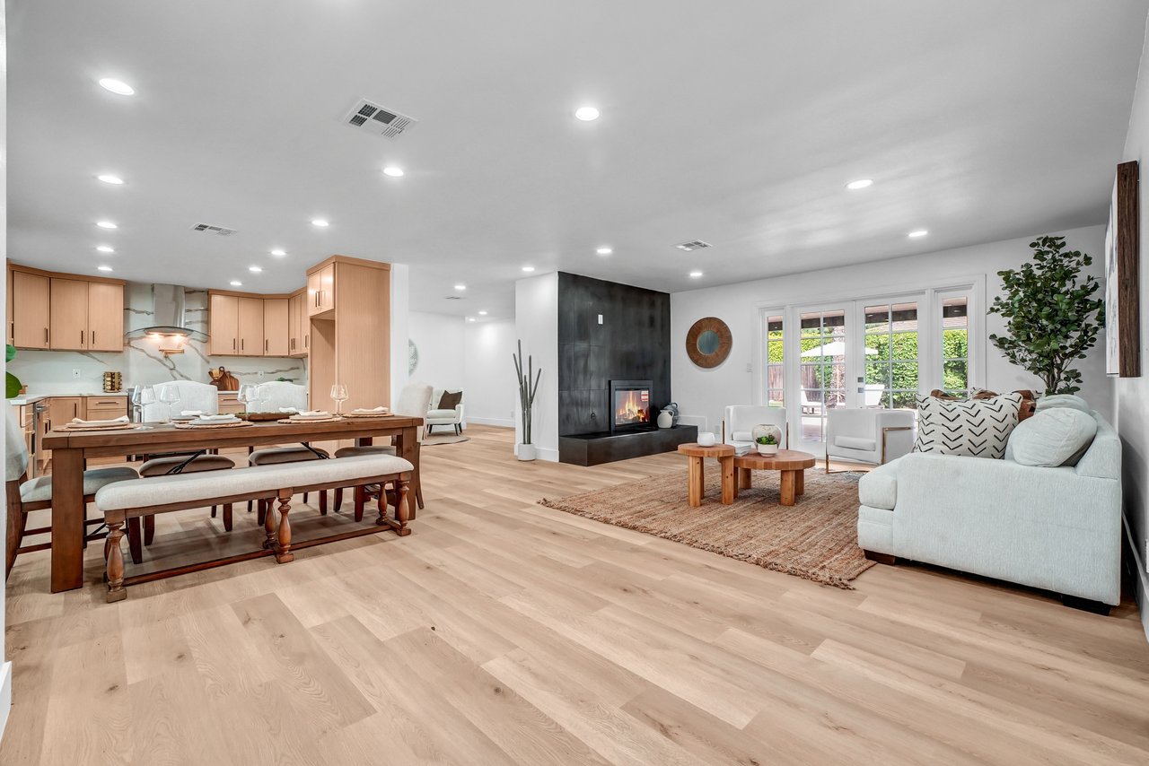 13382 Mount Hood Dr