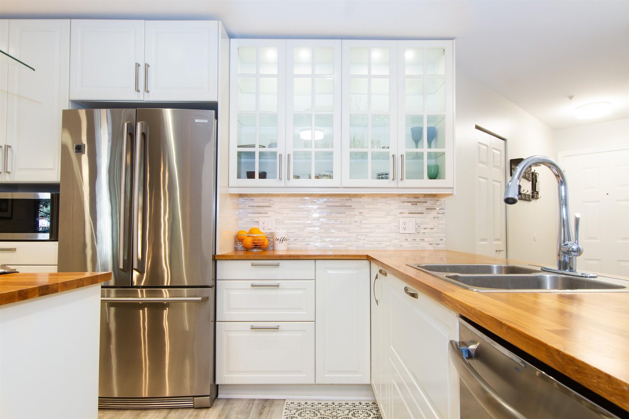 E103-40180 Willow Cres