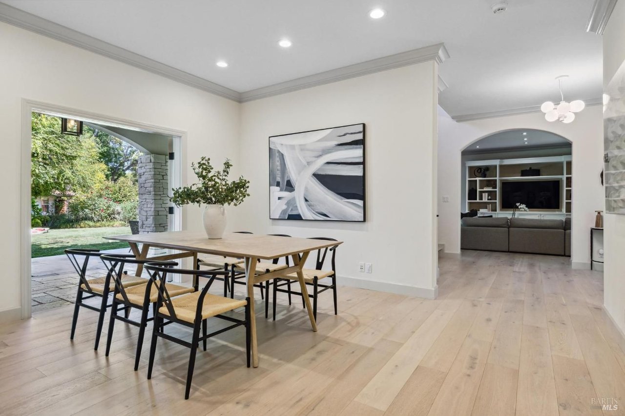 10 Tarry Rd